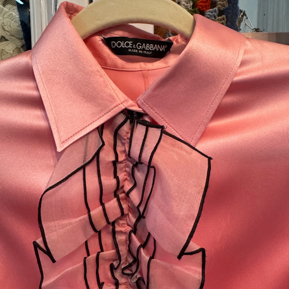 Dolce & Gabbana Pink Silk Blouse with Ruffle Details Size 42 - Picture 3 of 6